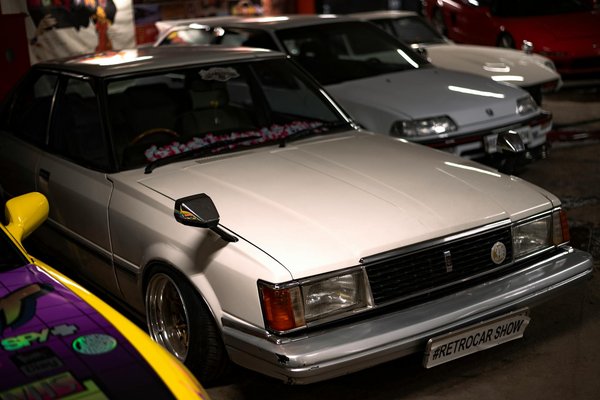 Rain-Resistant Makeup Mastery: Top Tips for Smudge-Proof Perfection in the UK's Wet Weather